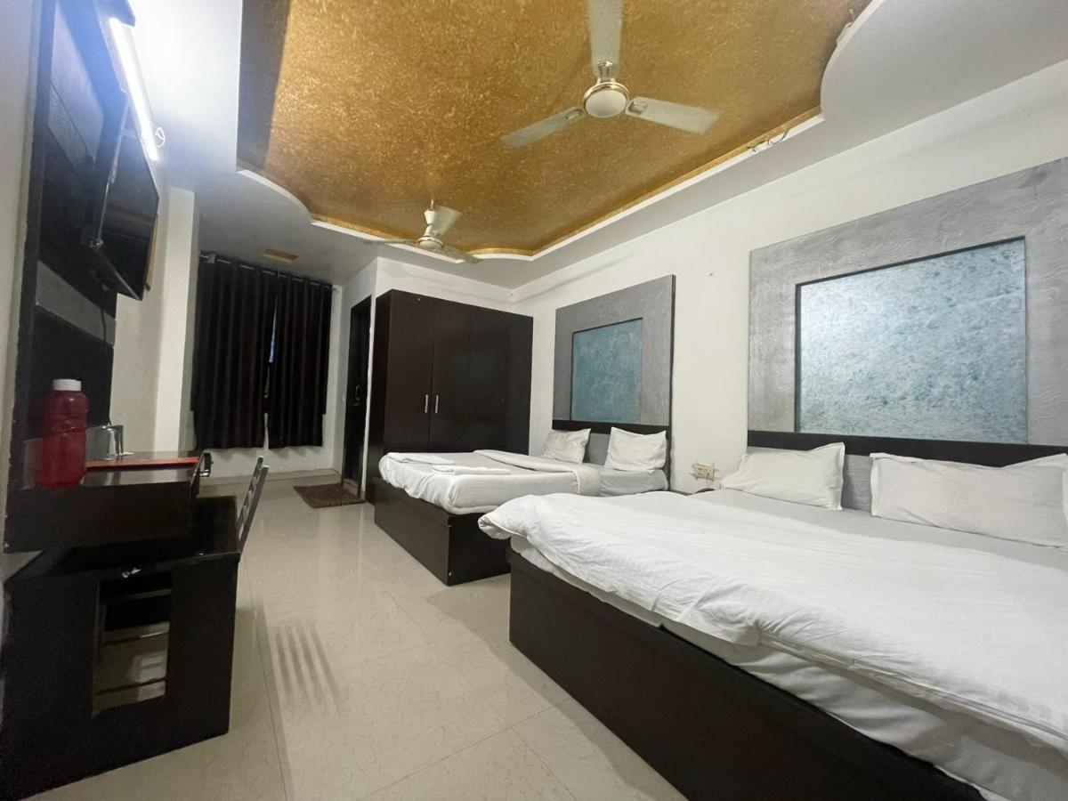 Blue Rose International, Family Hotel Agra  Esterno foto
