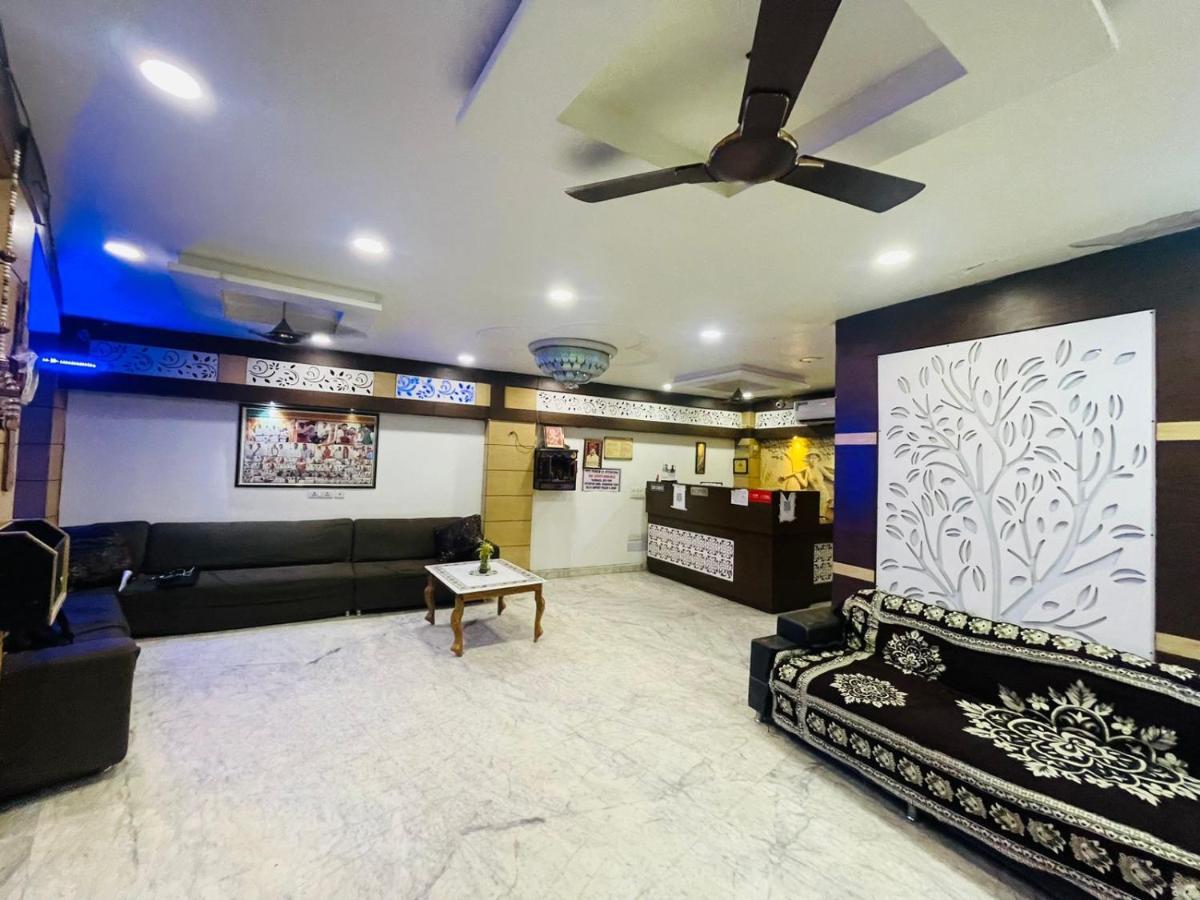 Blue Rose International, Family Hotel Agra  Esterno foto
