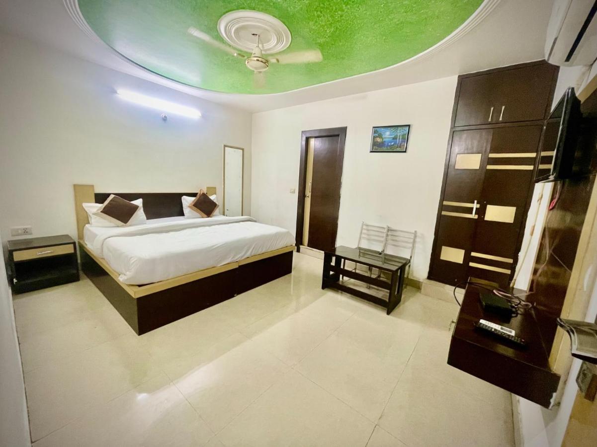 Blue Rose International, Family Hotel Agra  Esterno foto